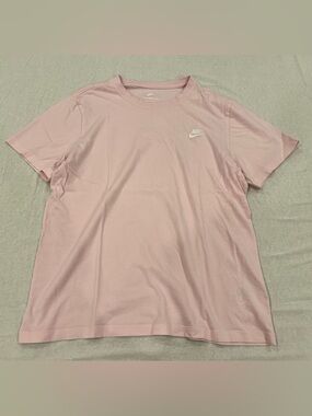 Nike men’s T-shirt size L